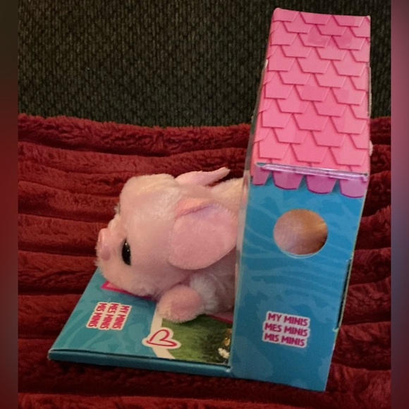 Hasbro FurReal Pink Plush Piglet Play Pet - Picture 6 of 7